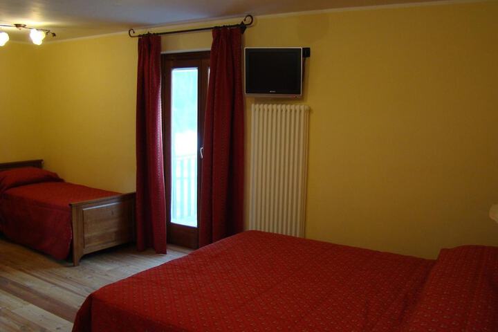 Room 4 of 54