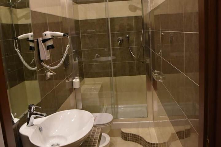 Room 46 of 63