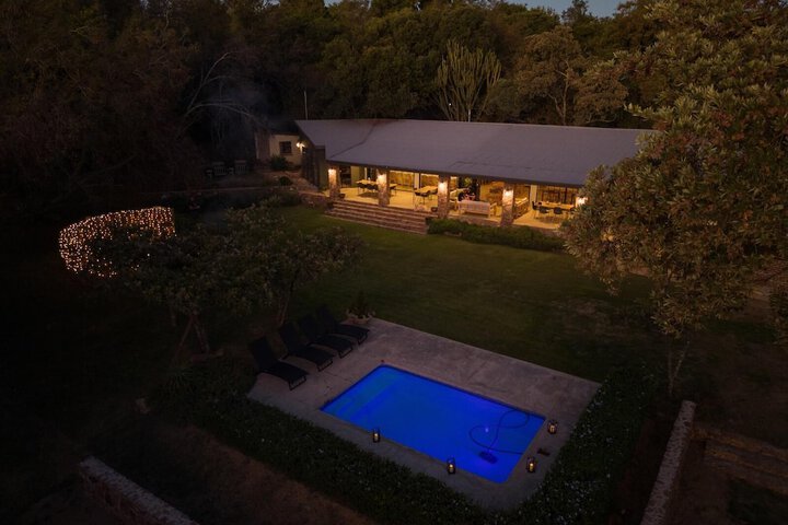 Pool 166 of 242