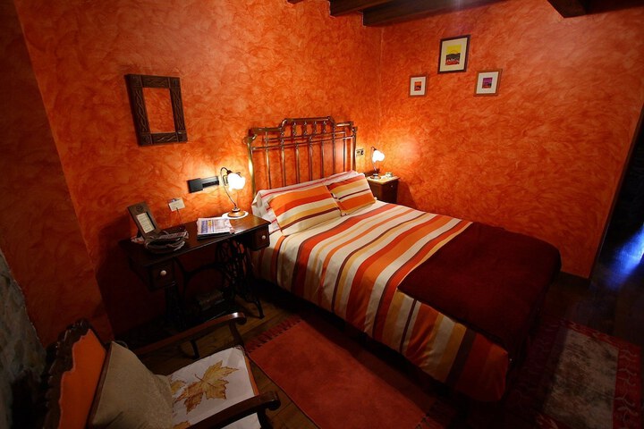 Room 14 of 37