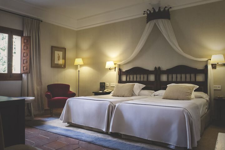 Room 9 of 60
