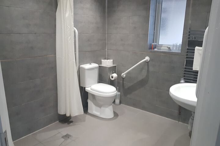 Room 3 of 52