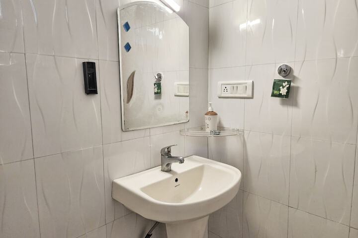 Room 25 of 56