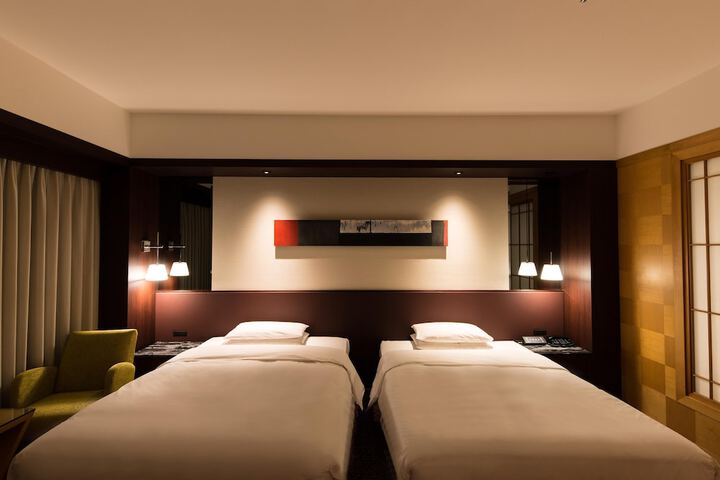 Room 11 of 124