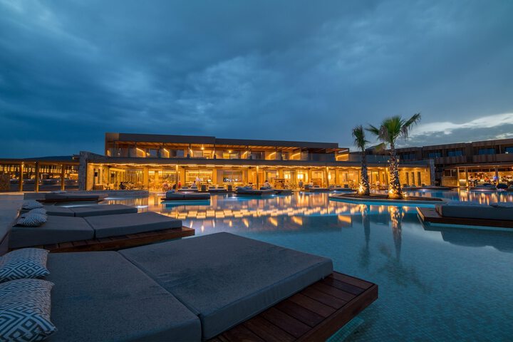 Pool 197 of 328