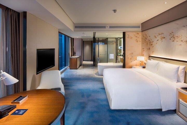 Room 15 of 72