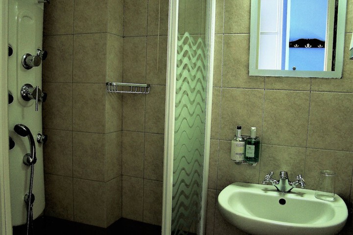 Clean Restrooms