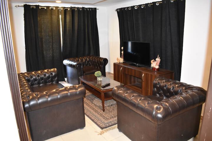 Room 16 of 25
