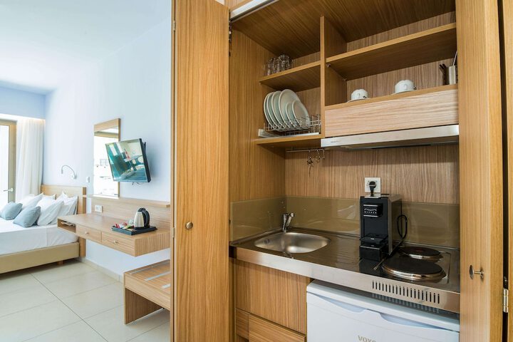 Room 32 of 312