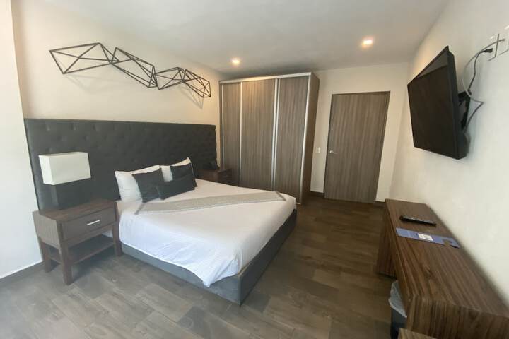 Room 14 of 68