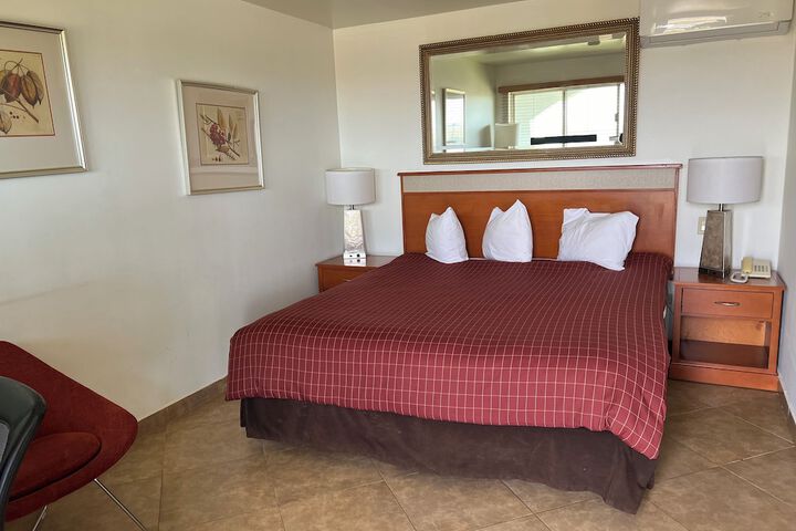 Room 2 of 11