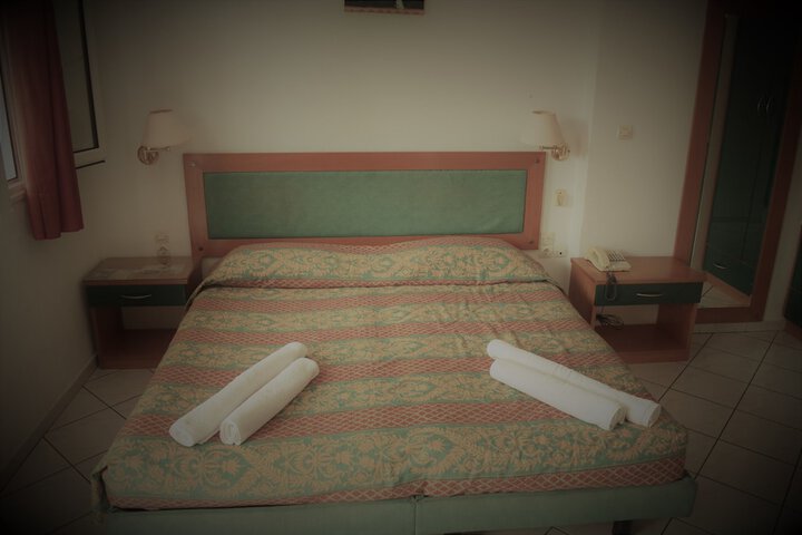 Room 5 of 57