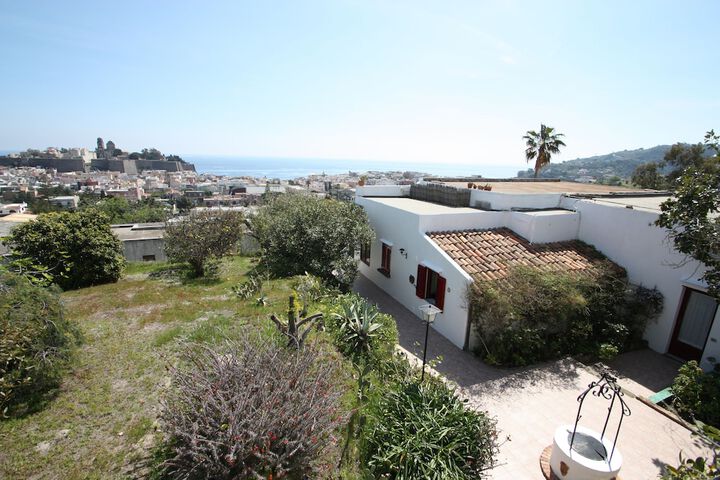 Exterior Photo