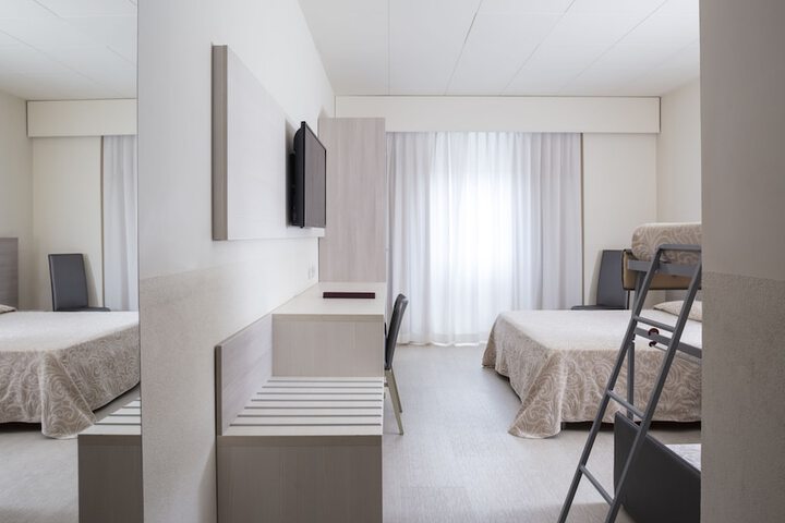 Room 19 of 59