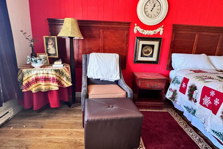 2 Double Beds (6 of 21)