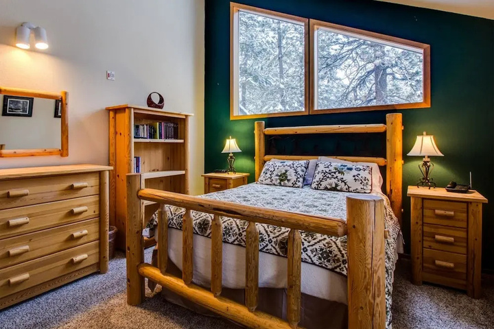 Room 6 of 15