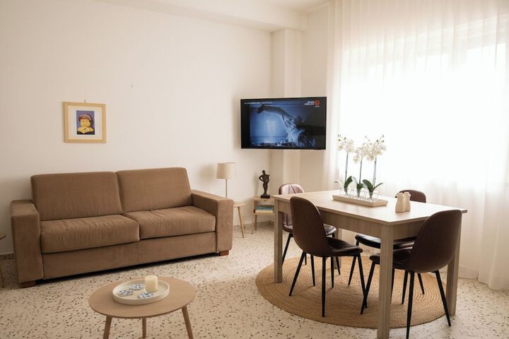 Room 22 of 44