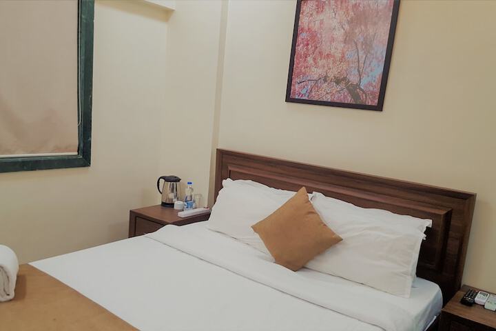 Room 10 of 50
