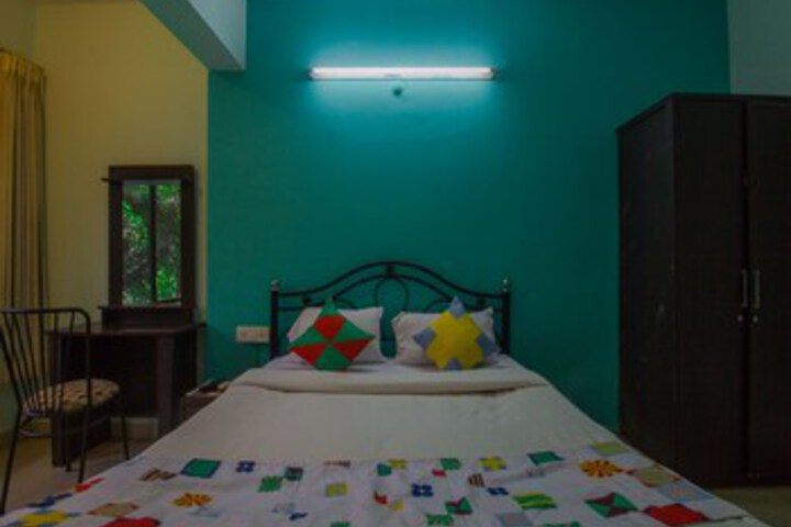 Room 15 of 25
