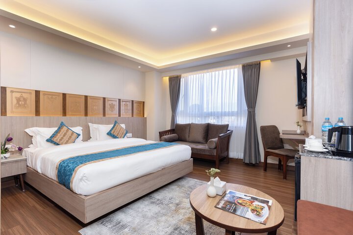 Room 4 of 55