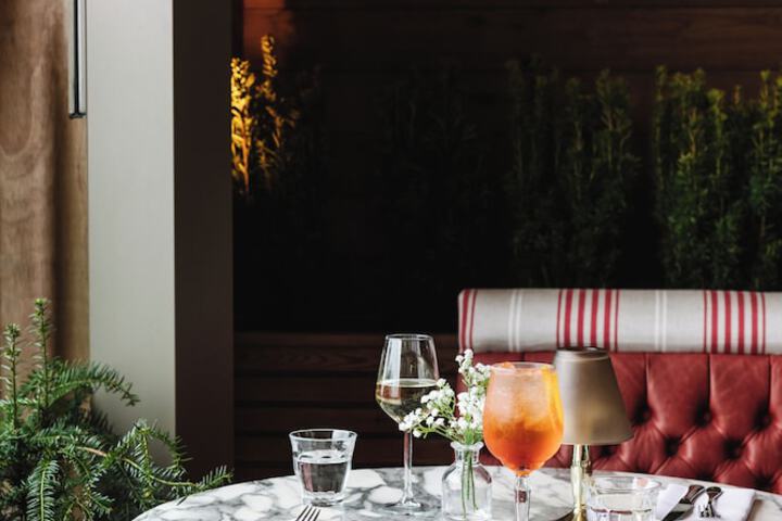 Dining 67 of 75
