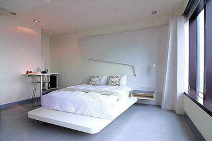 Room 50 of 52
