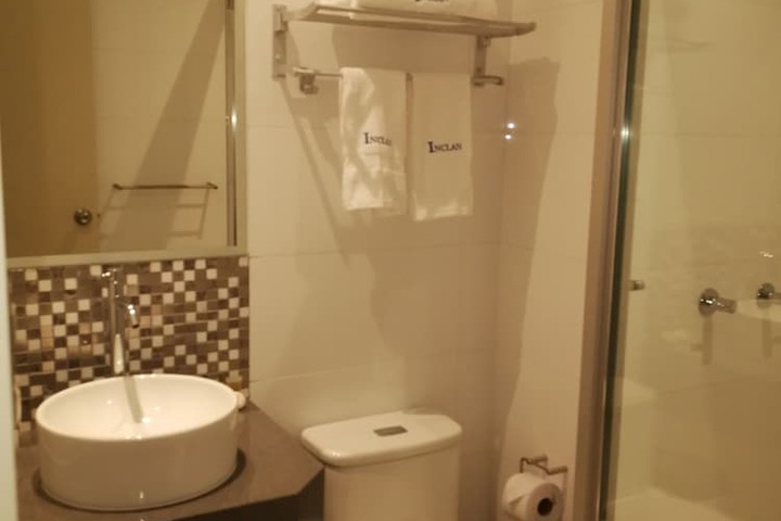 Room 30 of 47