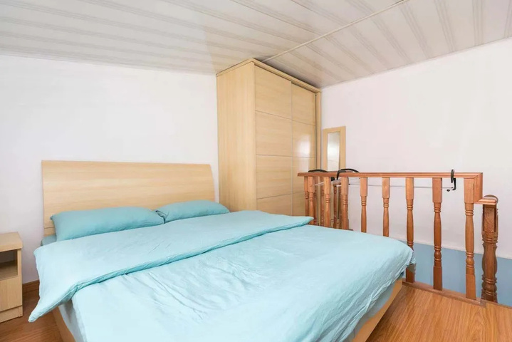 Room 3 of 11