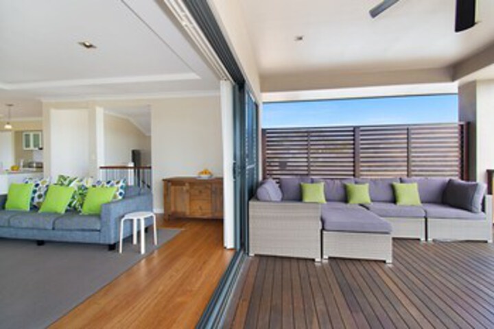 Terrace/Patio 12 of 12