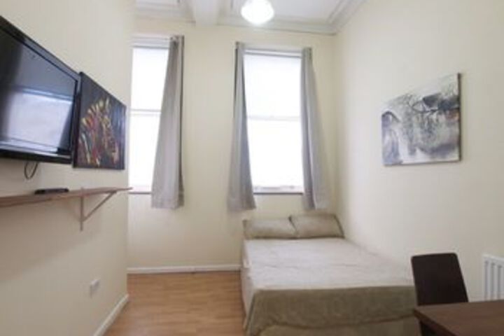Room 14 of 96