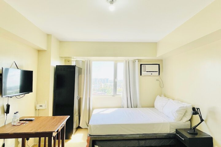 Room 6 of 53