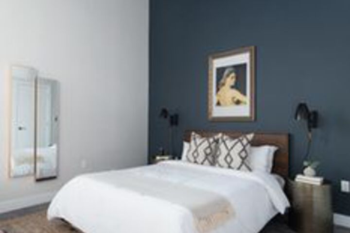 Room 8 of 20