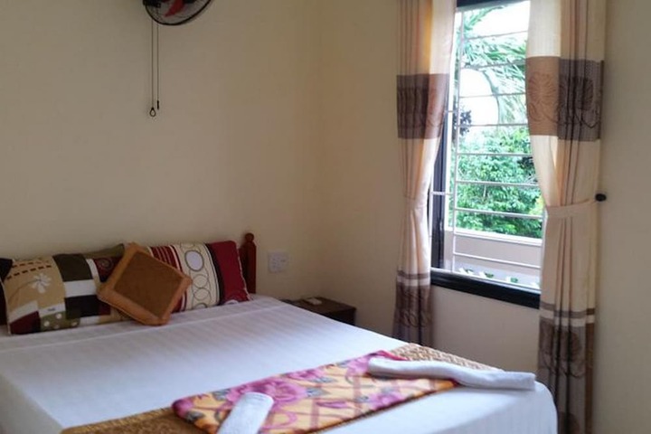 Room 7 of 35
