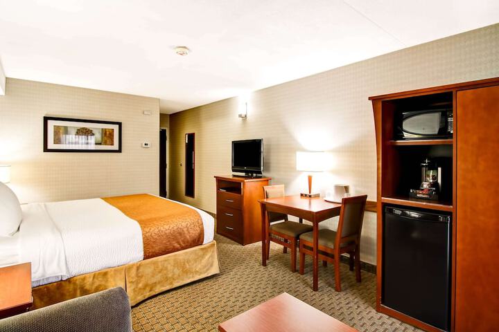 Room 21 of 33