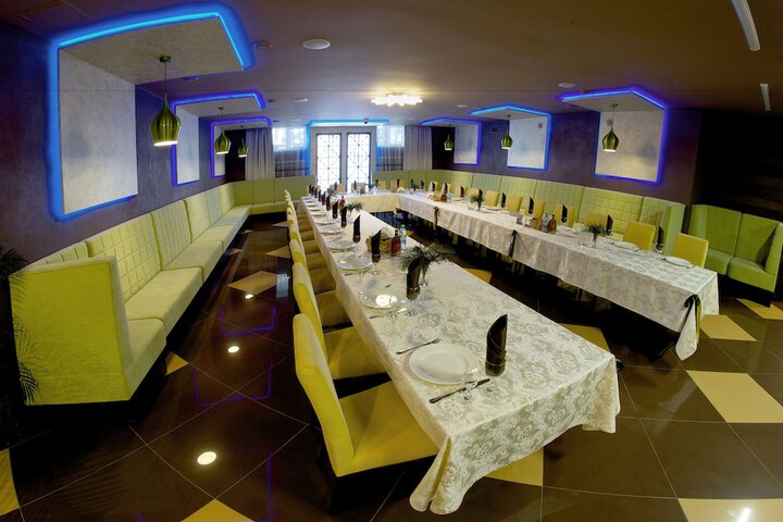 Dining Photos