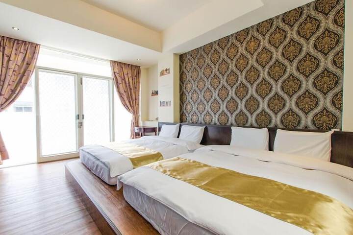 Room 7 of 29