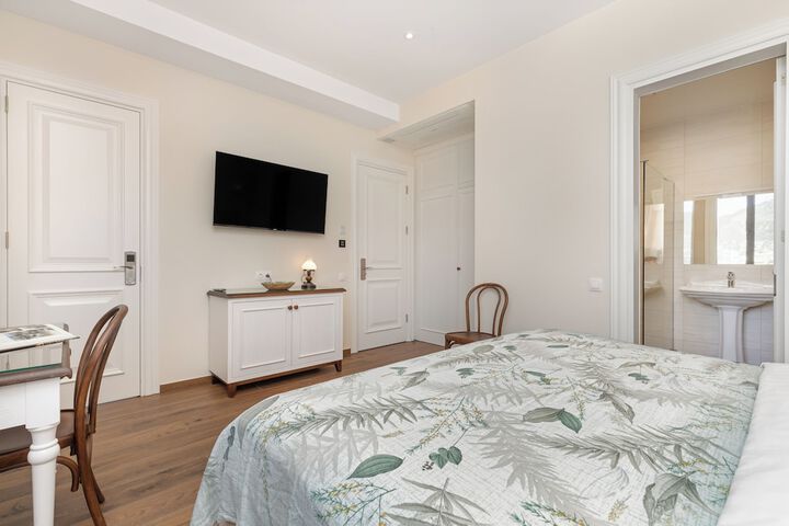 Room 25 of 60