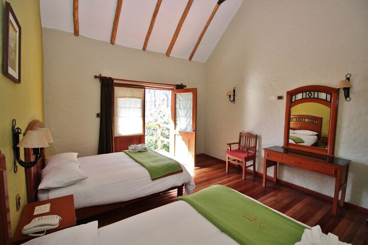 Room 4 of 44