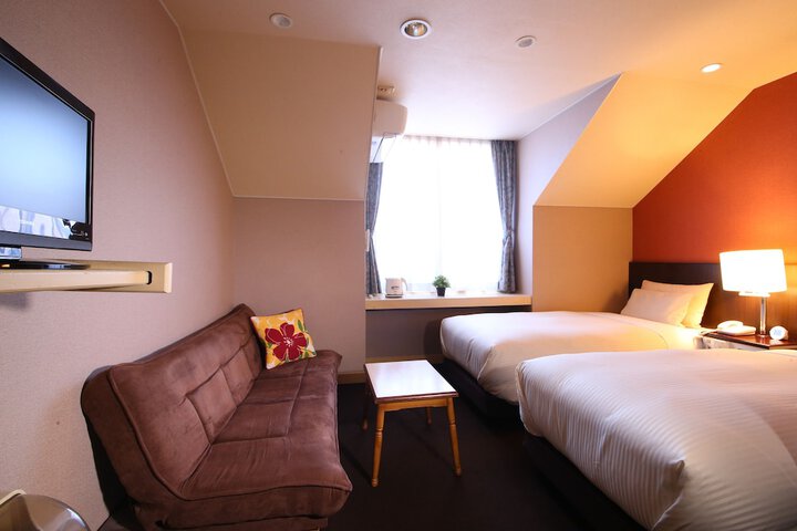 Room 10 of 40