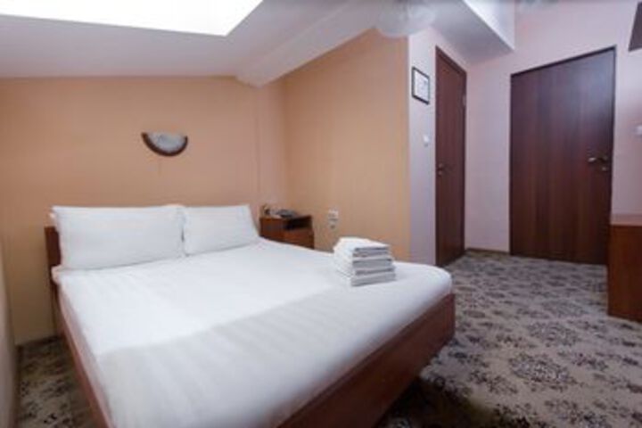 Room 46 of 61
