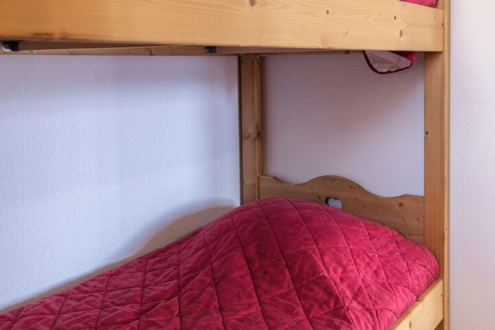 Room 16 of 70