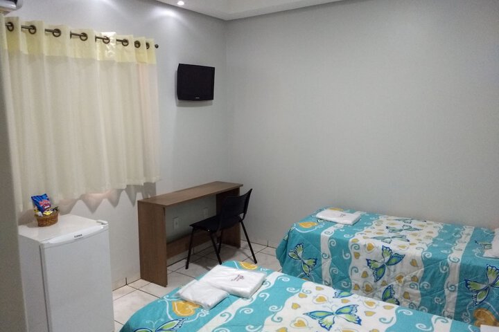 Room 8 of 39