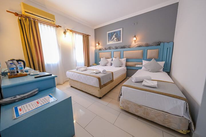 Room 37 of 184