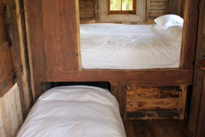 Room 5 of 178