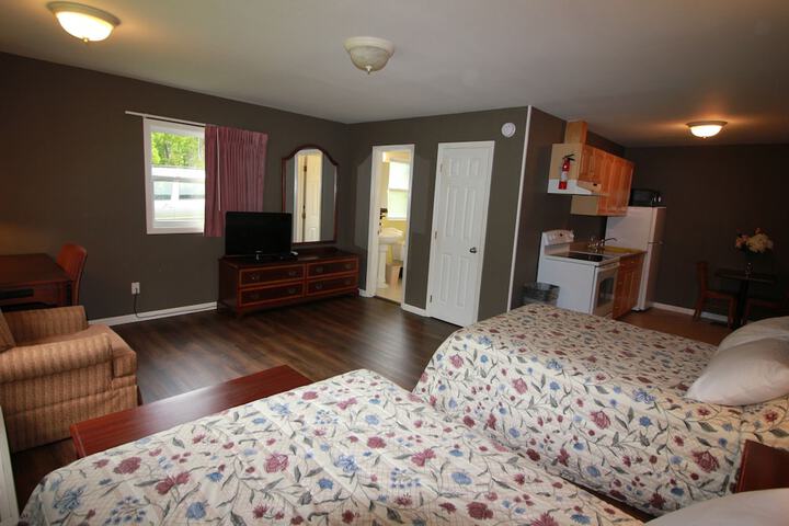 Room 6 of 65