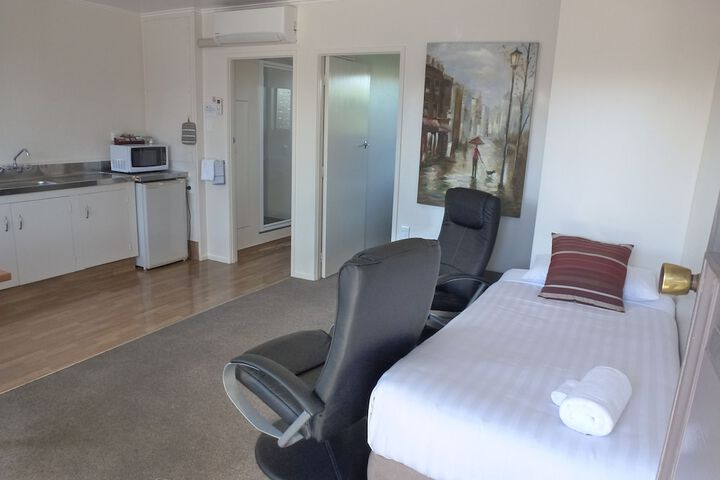 Room 15 of 86