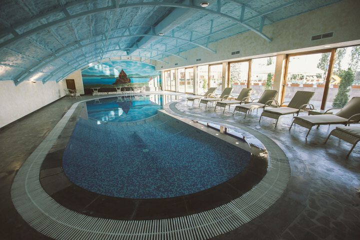 Pool 31 of 50