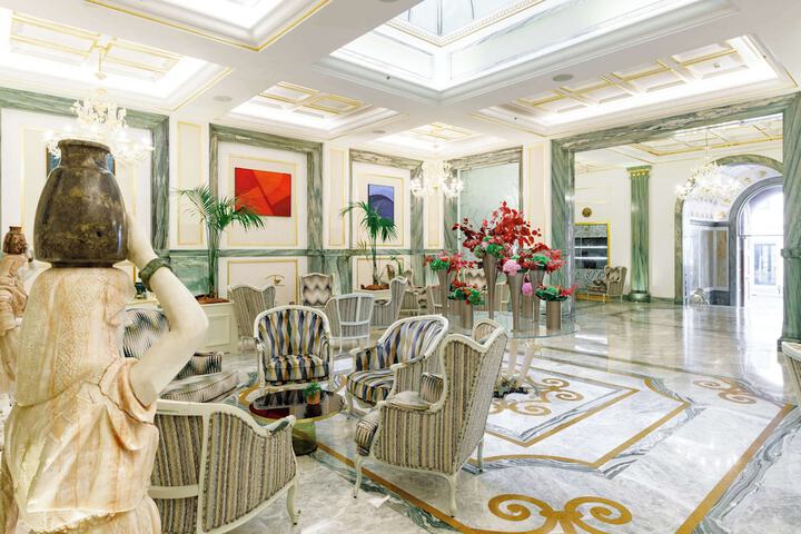 Guest Lobby