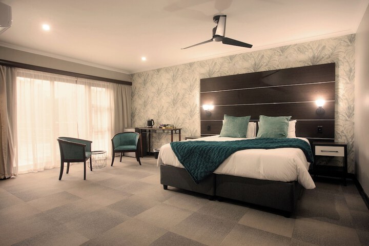 Room 11 of 40