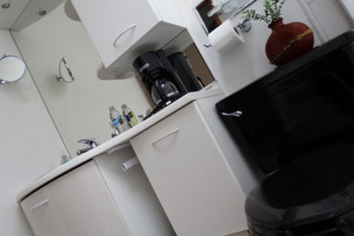 Room 4 of 46